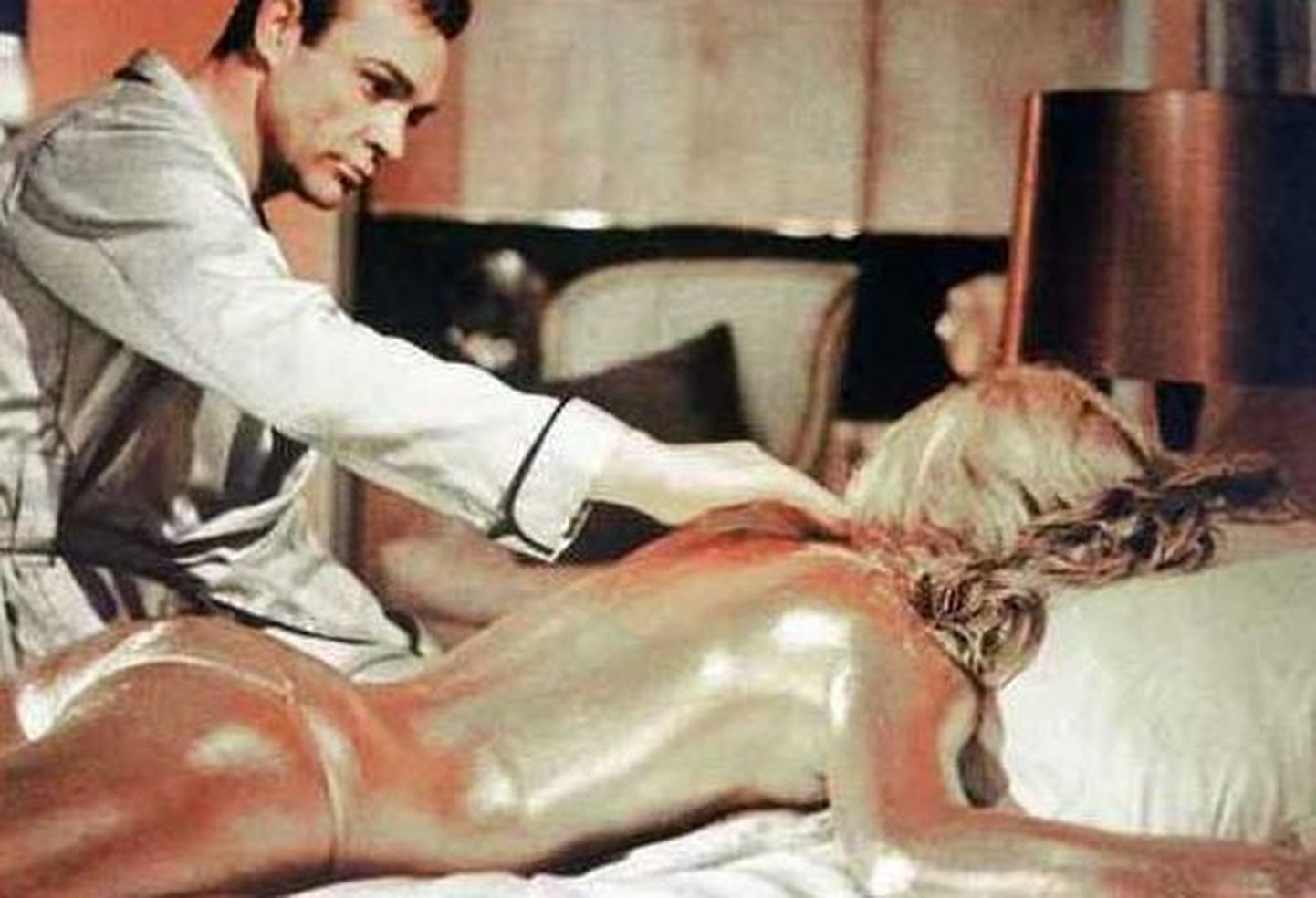 Sean Connery James Bondi rollis filmis «Goldfinger»
