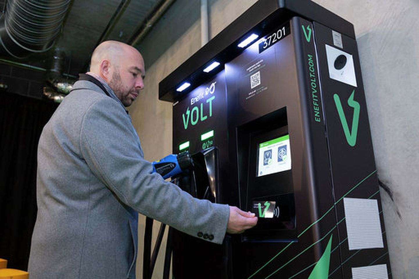 Enefit VOLT avas täna nii Tartus kui ka Tallinnas mitu uut elektriautode kiirlaadijat.