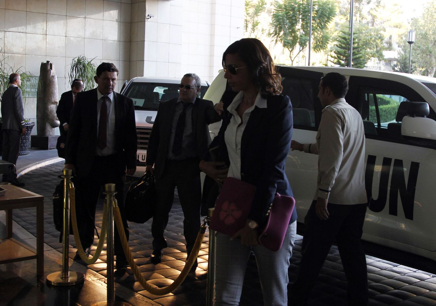 OPCW eksperdid reedel Damaskuses hotelli minemas.