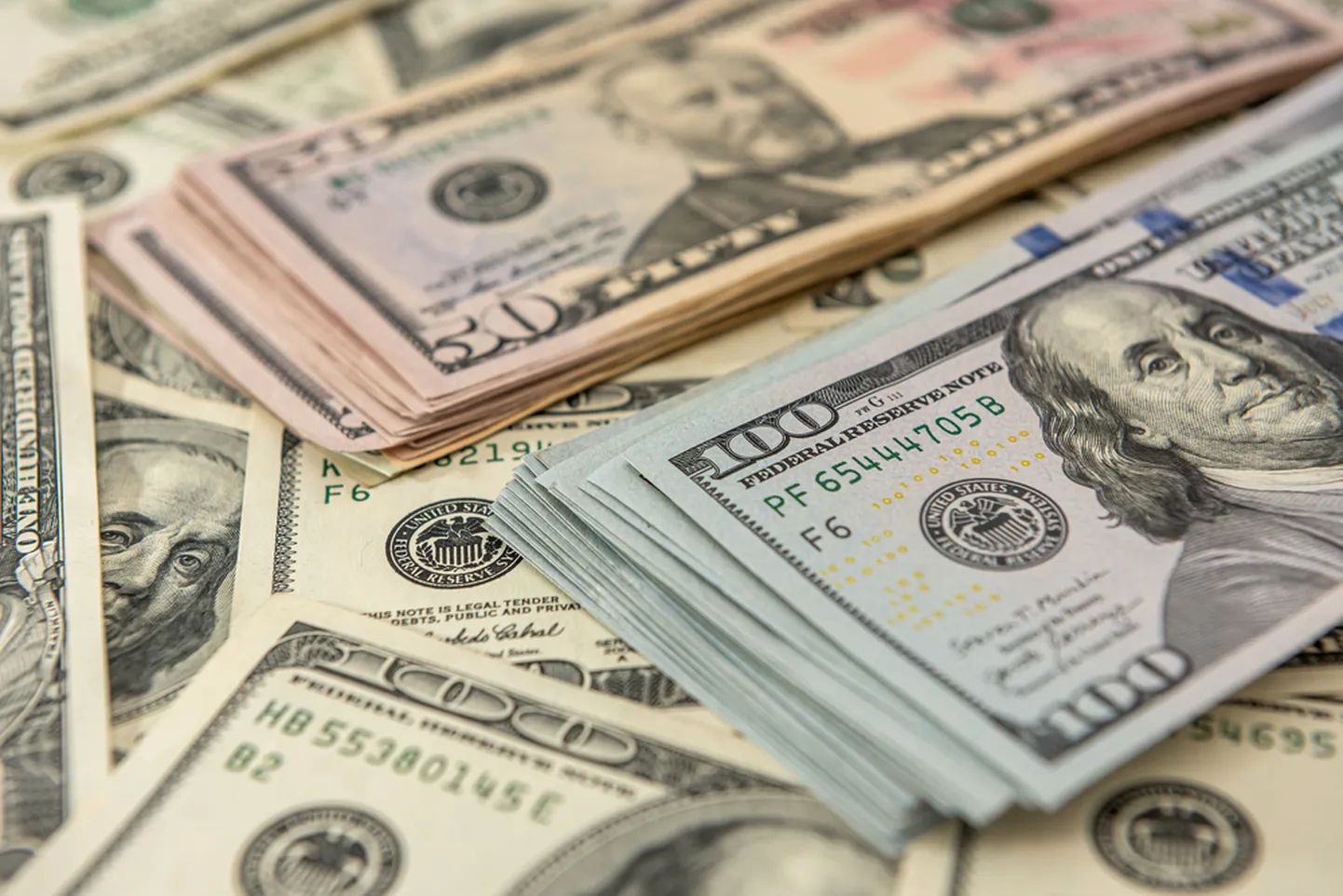 Ameerika dollar.