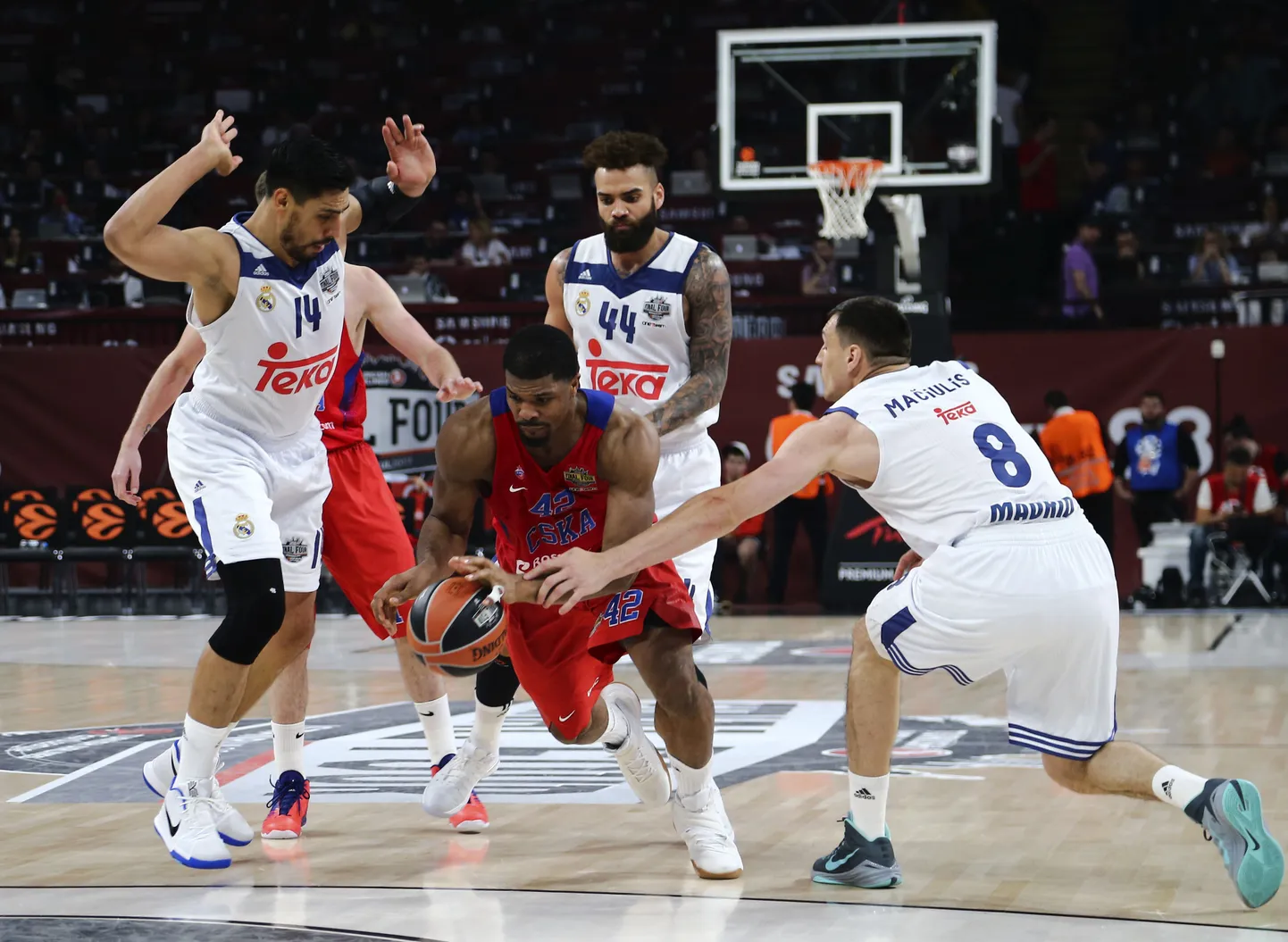 Madridi Reali ja Moskva CSKA vaheline pronksikohtumine.