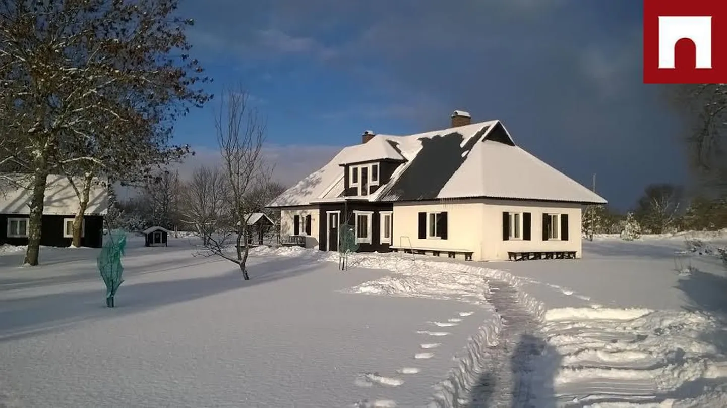 Majaostjale pakutakse kauba peale väikest laidu.