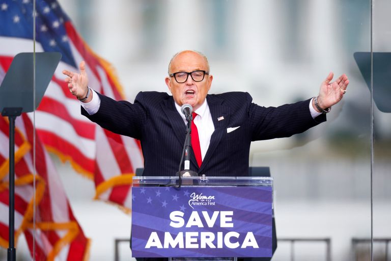 Rudy Giuliani 6. jaanuaril 2021 Valge Maja lähistel kõnet pidamas. 