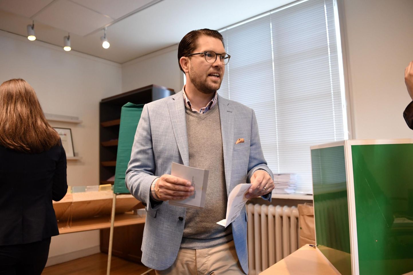 Rootsi Demokraatide juht Jimmie Åkesson andis oma hääle Stockholmis.