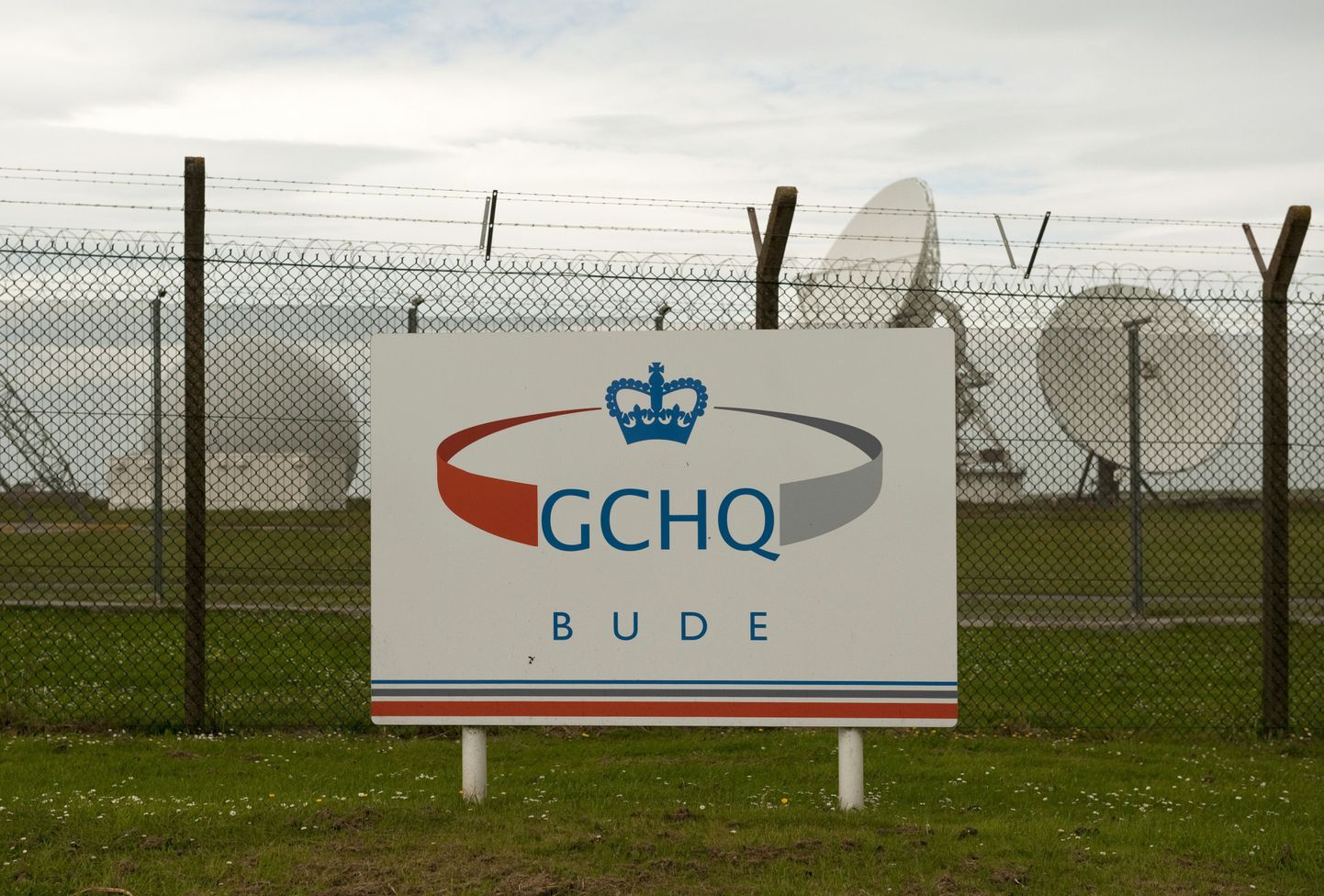 Luureagentuuri hallatav signaalluurekeskus GCHQ Bude