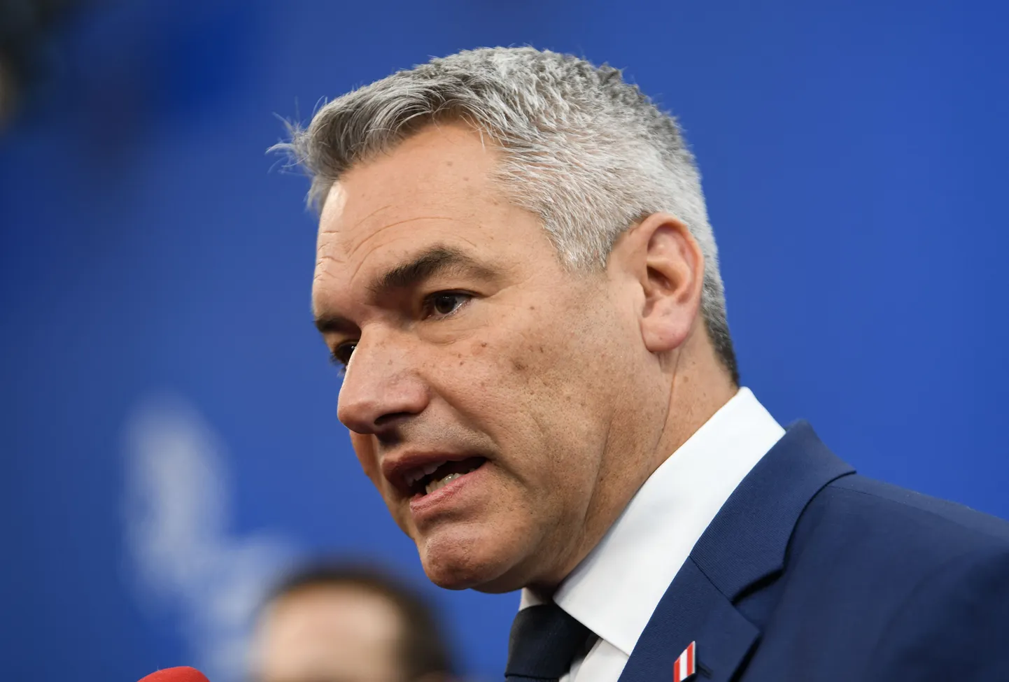 Austria kantsler Karl Nehammer kinnitas, et Gazprom lõpetab alates laupäevast gaasitarned OMV-le. Ta rõhutas, et Austria gaasivarud on täis, «keegi ei pea külmetama» ning et «varustatus on kindel».