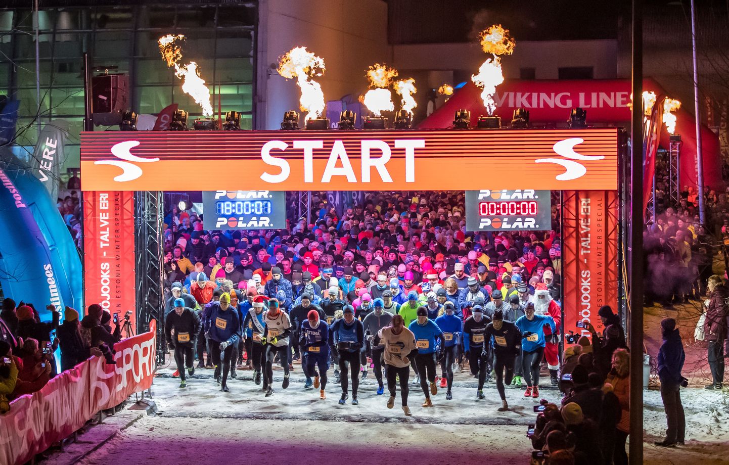 В 2019 году зимний ночной забег прошел в Раквере, а нынче 18 декабря состоится в Нарве.