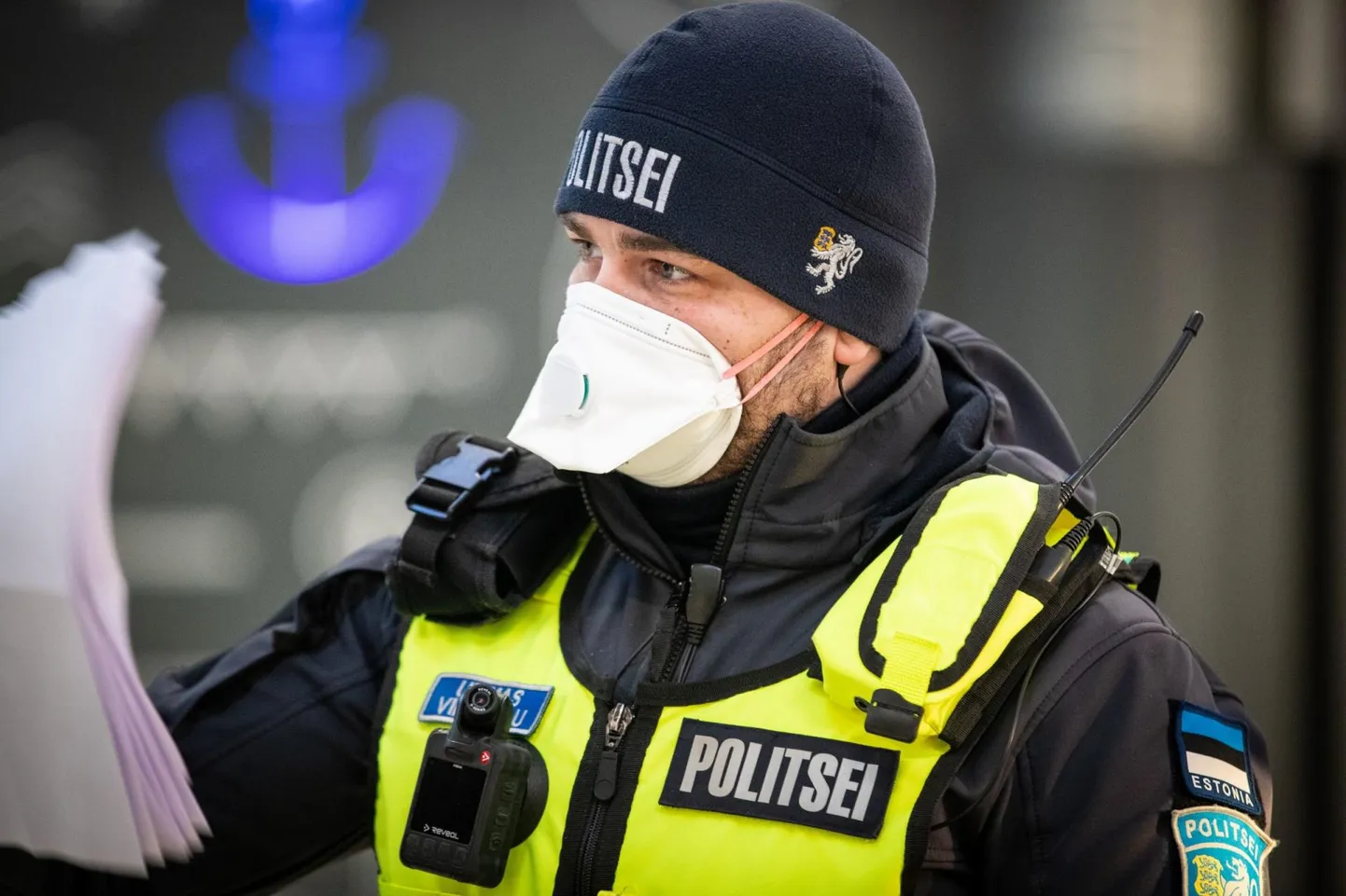 Saaremaale tõttavad eriolukorras appi Pärnu politseinikudki.
