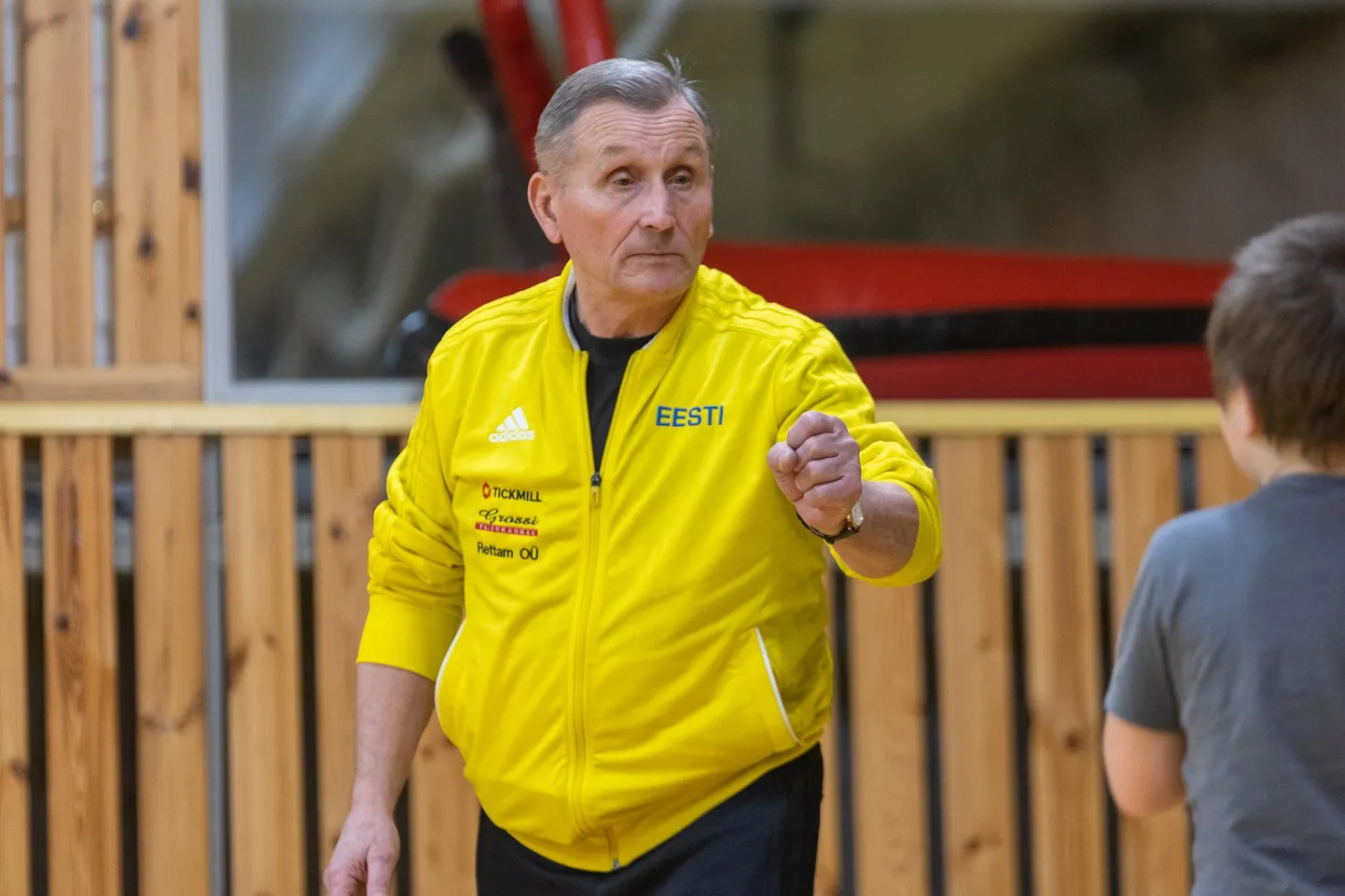 Maadlustreener, endine maadleja ja valdkonna eestvedaja Valeri Pormann on kasvatanud mitu põlvkonda poisse tublideks maadlejateks.