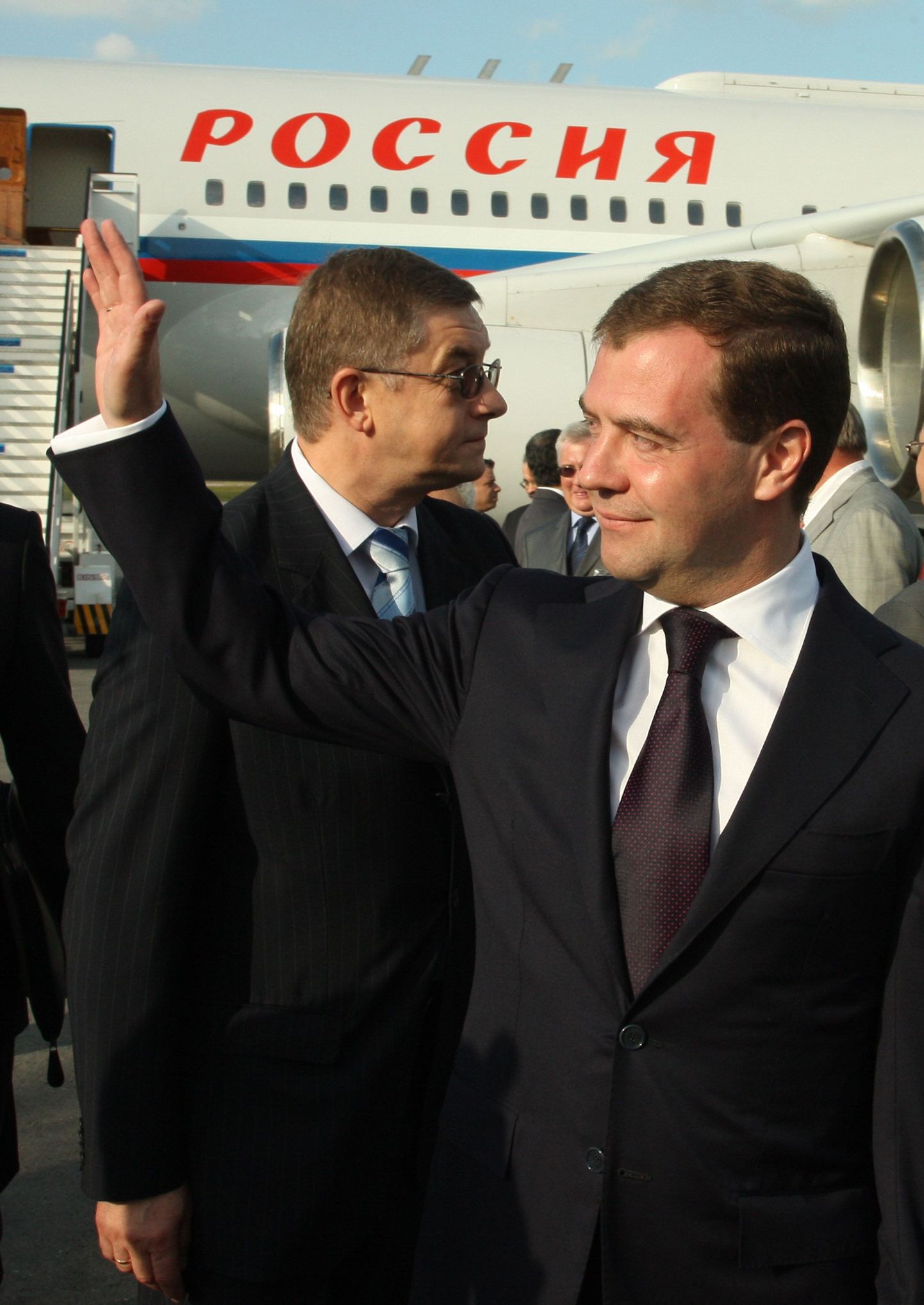 Vene Föderatsiooni president Dmitri Medvedev saabus Havannasse.