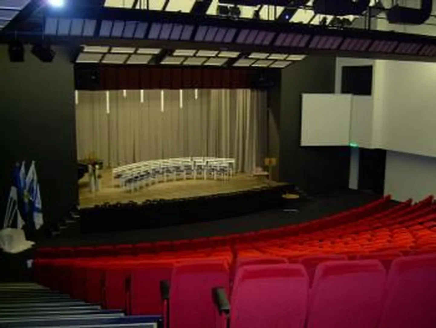 Haljala rahvamaja saal.