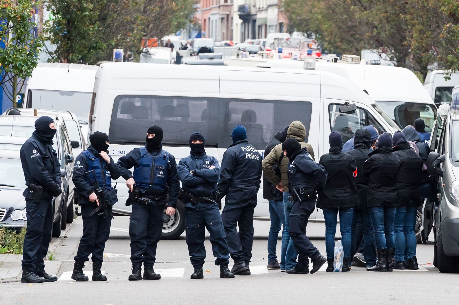 Belgia politseireid Brüsselis Molenbeeki linnaosas.