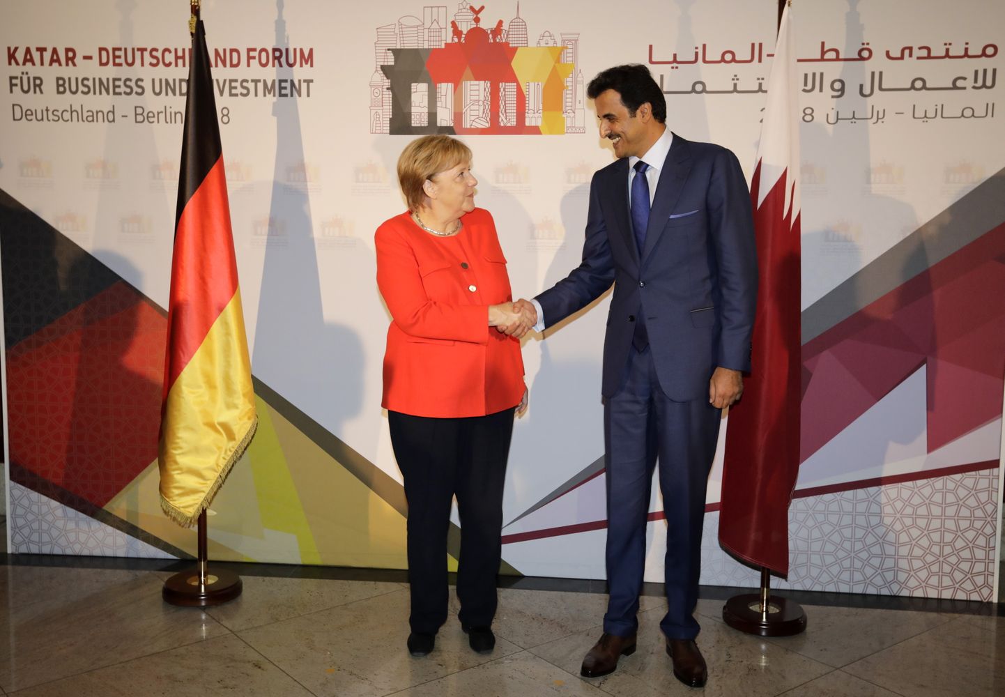 Vācijas kanclere Angela Merkele un Kataras emīrs Tamims bin Hamads Al Tani