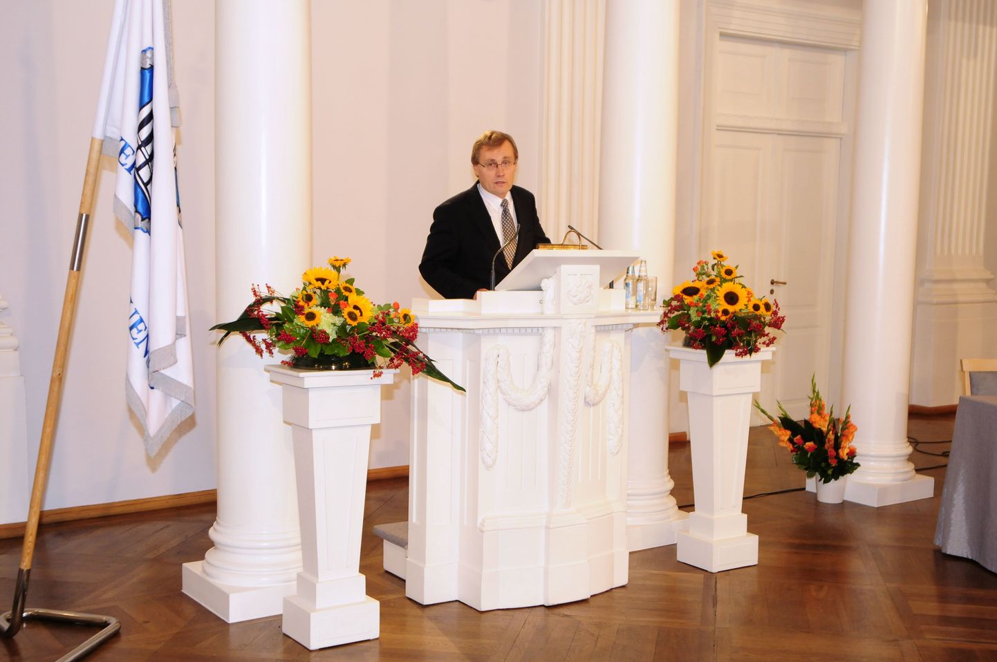 Tartu Ülikooli avaaktusel kõneles teiste seas haridus- ja teadusminister Tõnis Lukas.