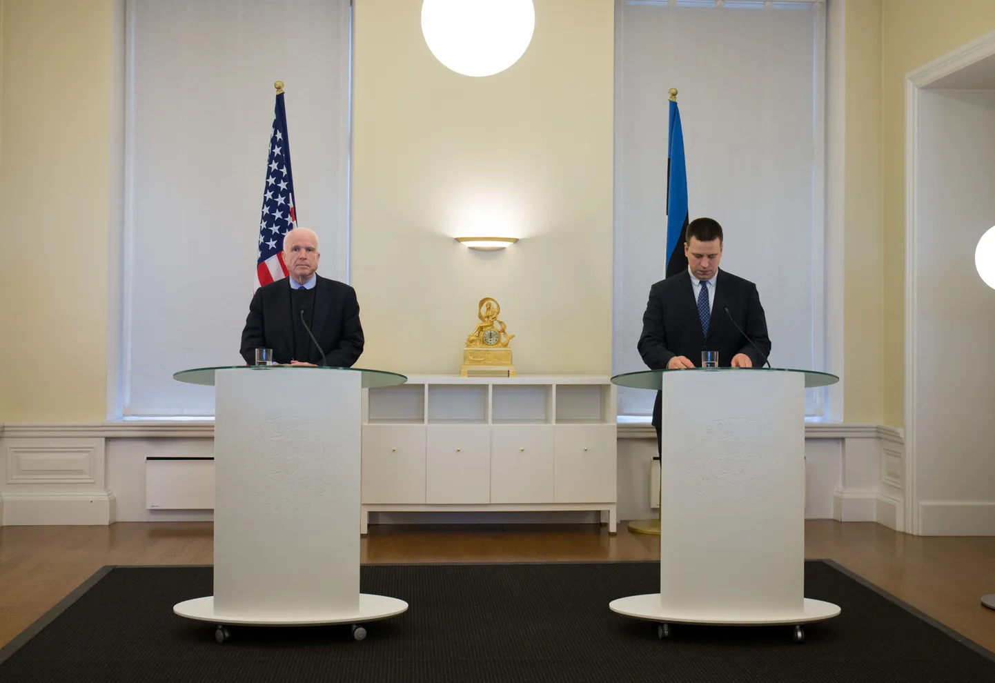 John McCain jA Jüri Ratas Tallinnas.
