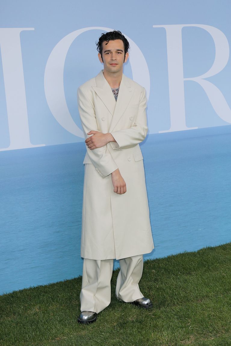 Metijs Hīlijs Parīzes modes nedēļā, piedaloties Christian Dior vīriešu modes līnijas prezentācijā šajā pavasarī.