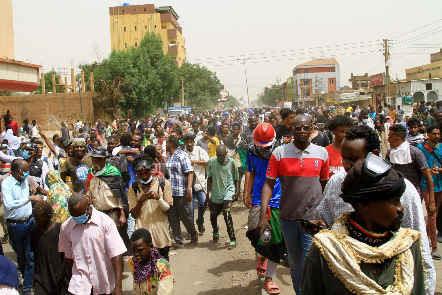 Sõjaväevõimu vastased meeleavaldajad Sudaani pealinnas Khartoumis 16. juunil.