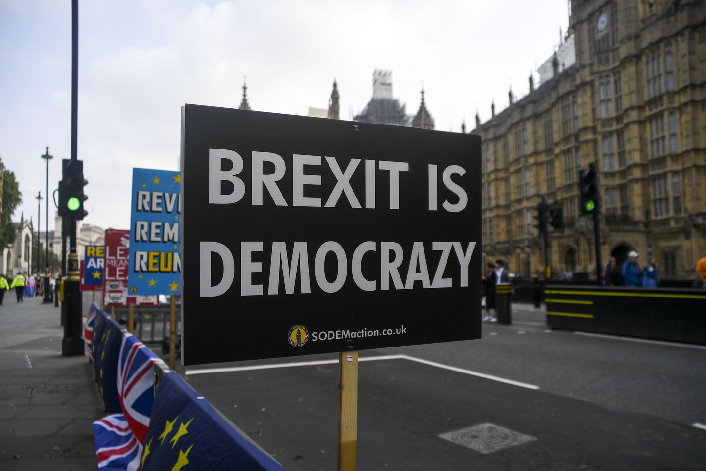 Brexiti pooldajate plakat Londonis.