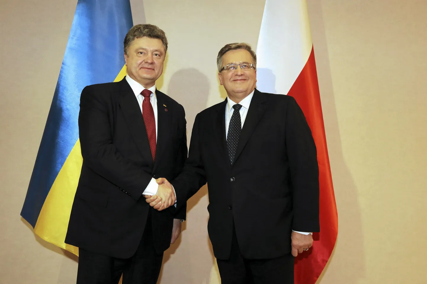 Ukraina president Petro Porošenko ja Poola riigipea Bronisław Komorowski (paremal)