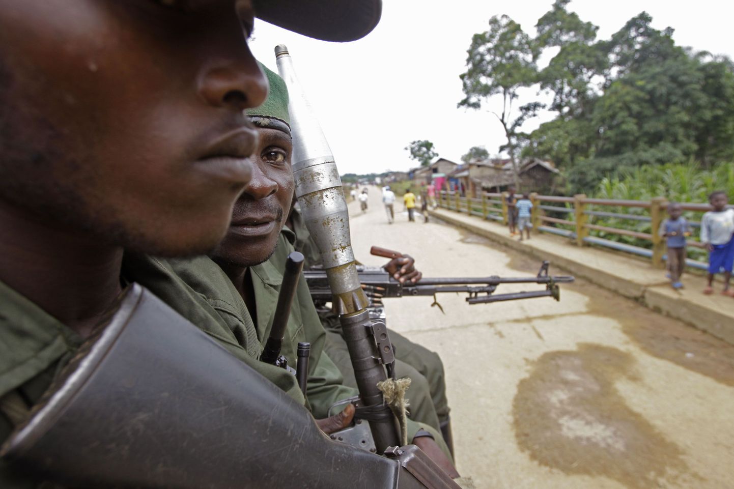 Kongo DV sõdurid riigi idaosas Walikales. Armee peab seal mässulistega verist võitlust maavarade üle.
