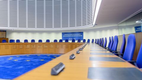 Latvijai būs jāmaksā 9000 eiro sievietei par tiesību uz brīvību pārkāpumu ieslodzījuma laikā