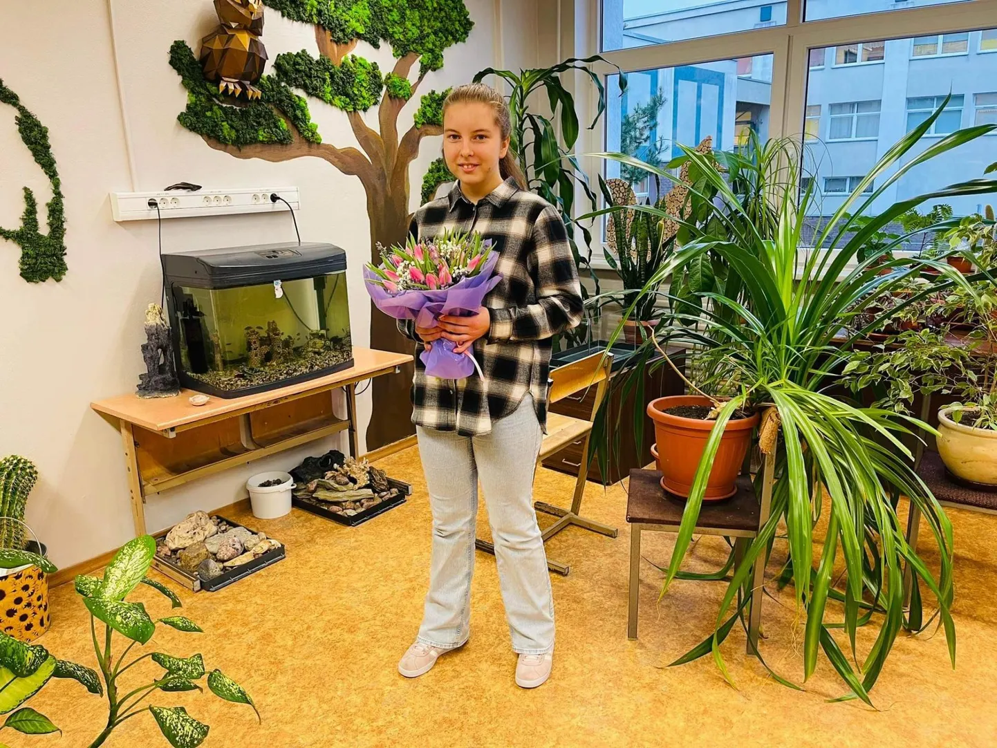 Jelizavetat õnnitleti suure võidu puhul koolis.
