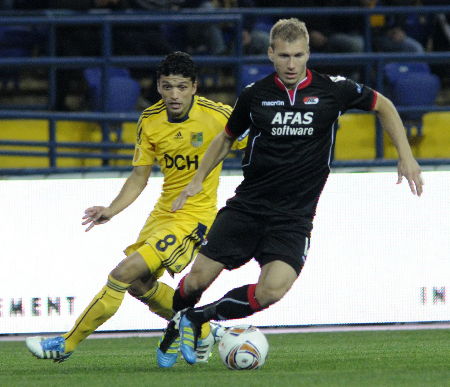 Ragnar Klavan (palliga) AZ Alkmaari särgis.