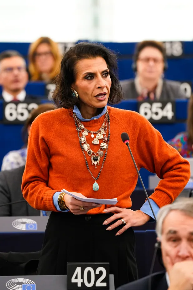 Абир Аль-Сахлани.