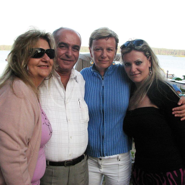 Lindas jaunā vīra vecāki šovasar viesojās Latvijā 