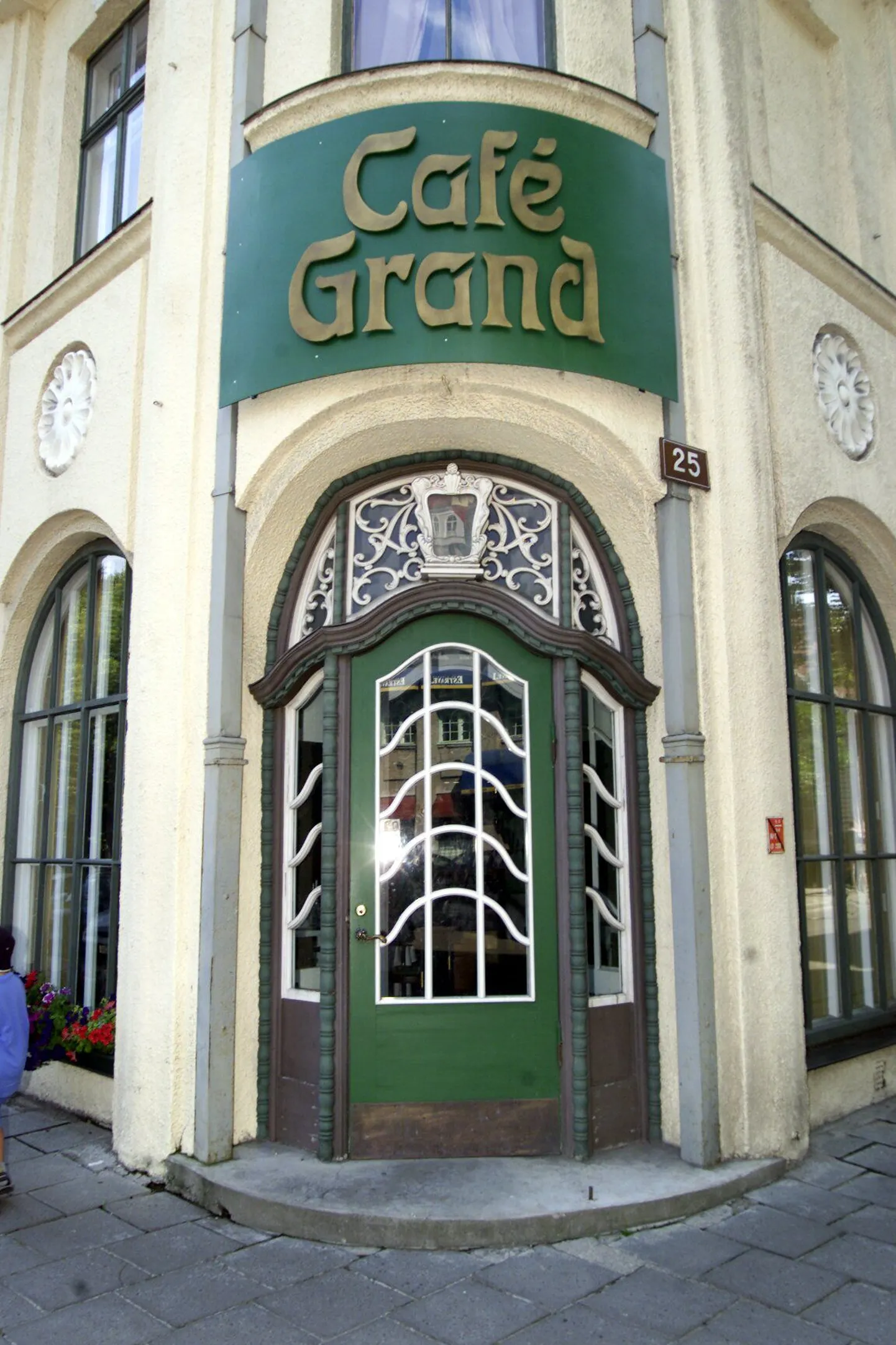 Cafe Grand.