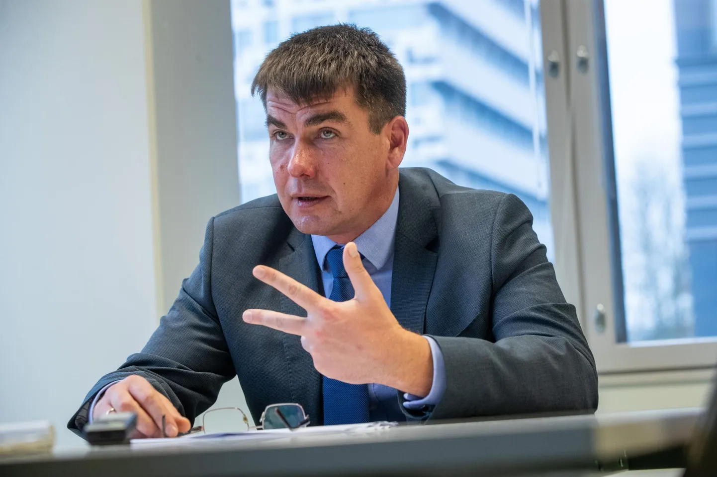 Maksuameti uurimisosakonna juht Rain Kuus pälvis eelmisel nädalal rahandusministrilt maksuameti kõrgeima autasu erakordsete teenete eest.