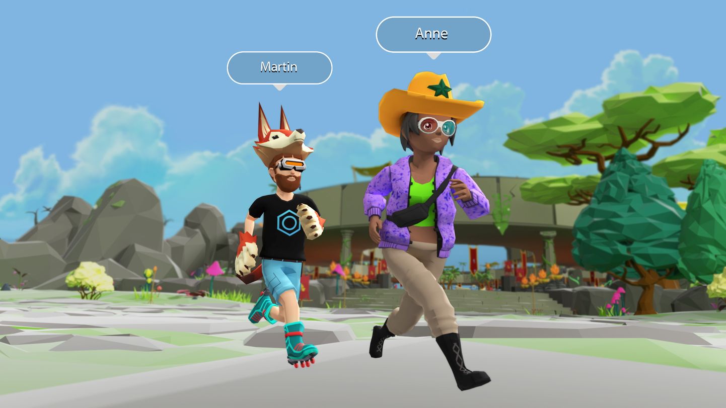Avatarid jooksmas virtuaalmaailmas Decentralandis läbi Forest Plaza.