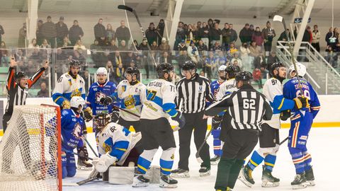 VIDEO ⟩ Ungari meister osutus Kohtla-Järve hokimeeskonna jaoks liiga suureks ampsuks