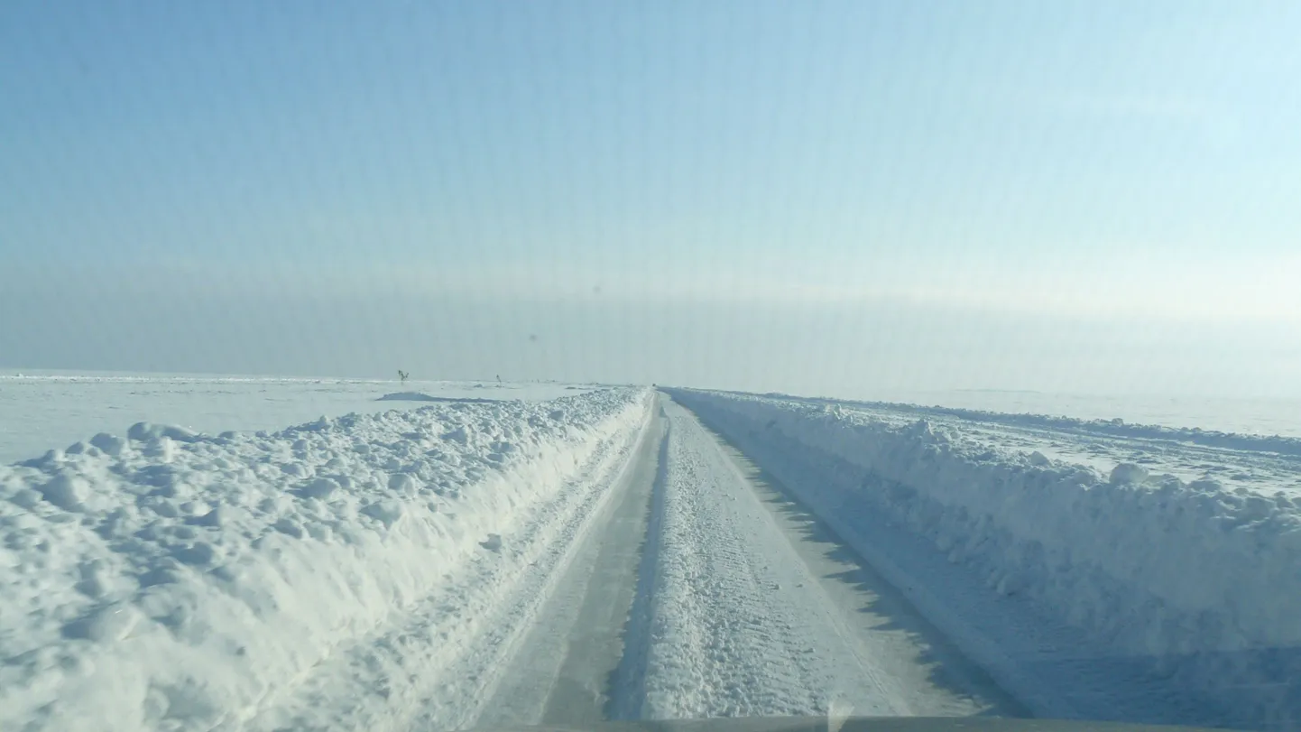 Ees on 26km jääteed Hiiumaale.