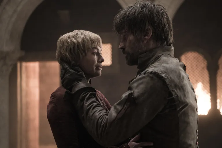 Lena Headey Cersei Lannisterina ja Nikolaj Coster-Waldau Jaime Lannisterina «Troonide mängu» kaheksandal hooajal