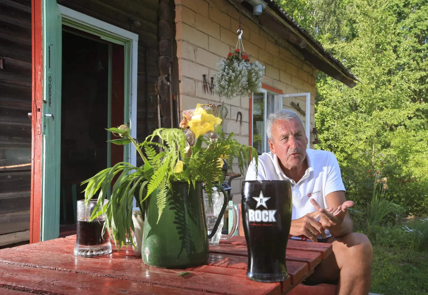 Tartu korvpalli kuldsete aegade üks arhitekte Tõnu Lust nendib, et medalitele mängiva meeskonna ehitamine võtab aastaid. Ning ka siis ainult oma kasvandikele tuginedes kaugele ei purjeta.
