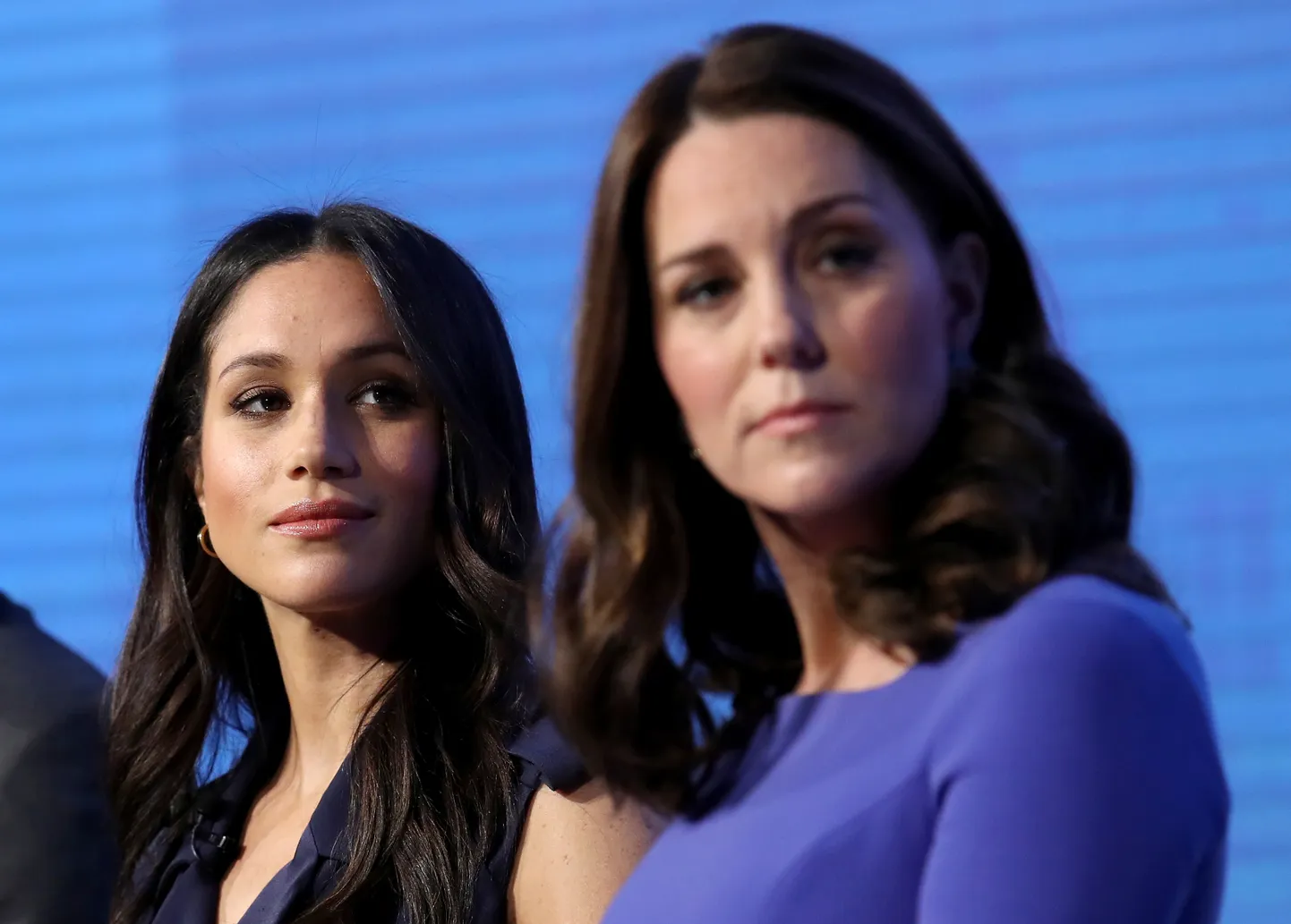 Meghan Markle (vasakul) ja Kate Middleton (paremal).