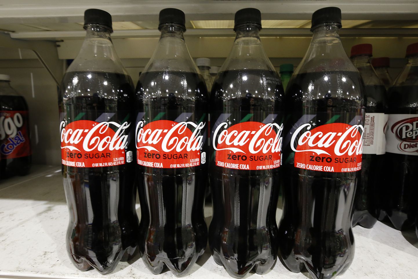 Suhkruvaba Coca-Cola Zero Sugar, milles on magusaineid