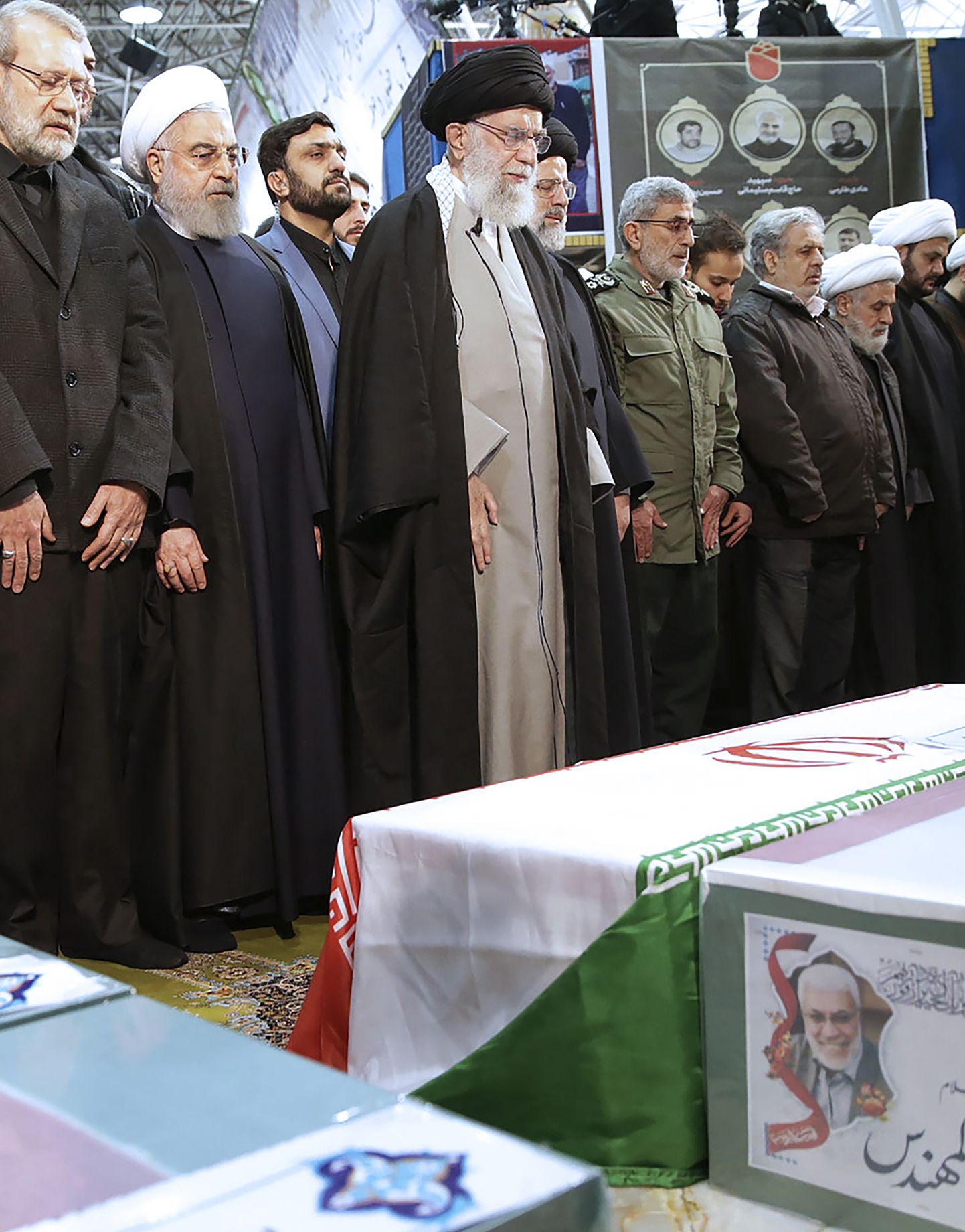 Iraani kõrgeim juht ajatolla Ali Khamenei USA õhurünnakus hukkunud Iraani revolutsioonikaardi eliitüksuse Quds juhi Qasem Soleimani mälestustseremoonial.