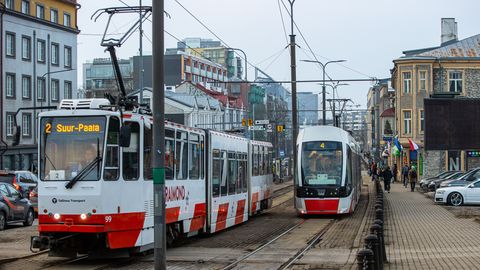 Tallinn tahab osta kahe juhikabiiniga tramme