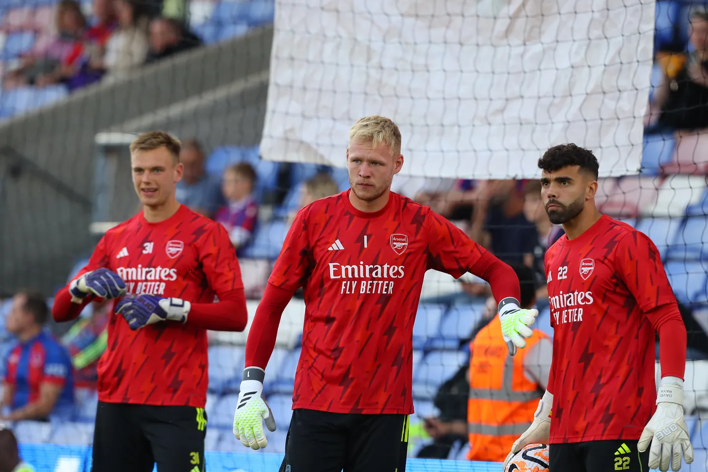 Arsenali väravavahid. Vasakult: Karl Jakob Hein, Aaron Ramsdale ja  David Raya.