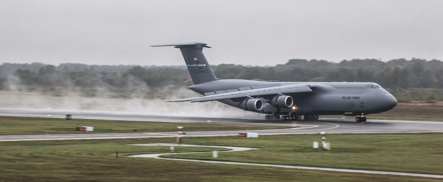 Ämari lennubaasis maandus septembri keskel üks maailma suurimaid transpordilennukeid, Ameerika Ühendriikide õhuväele kuuluv C-5M Super Galaxy.