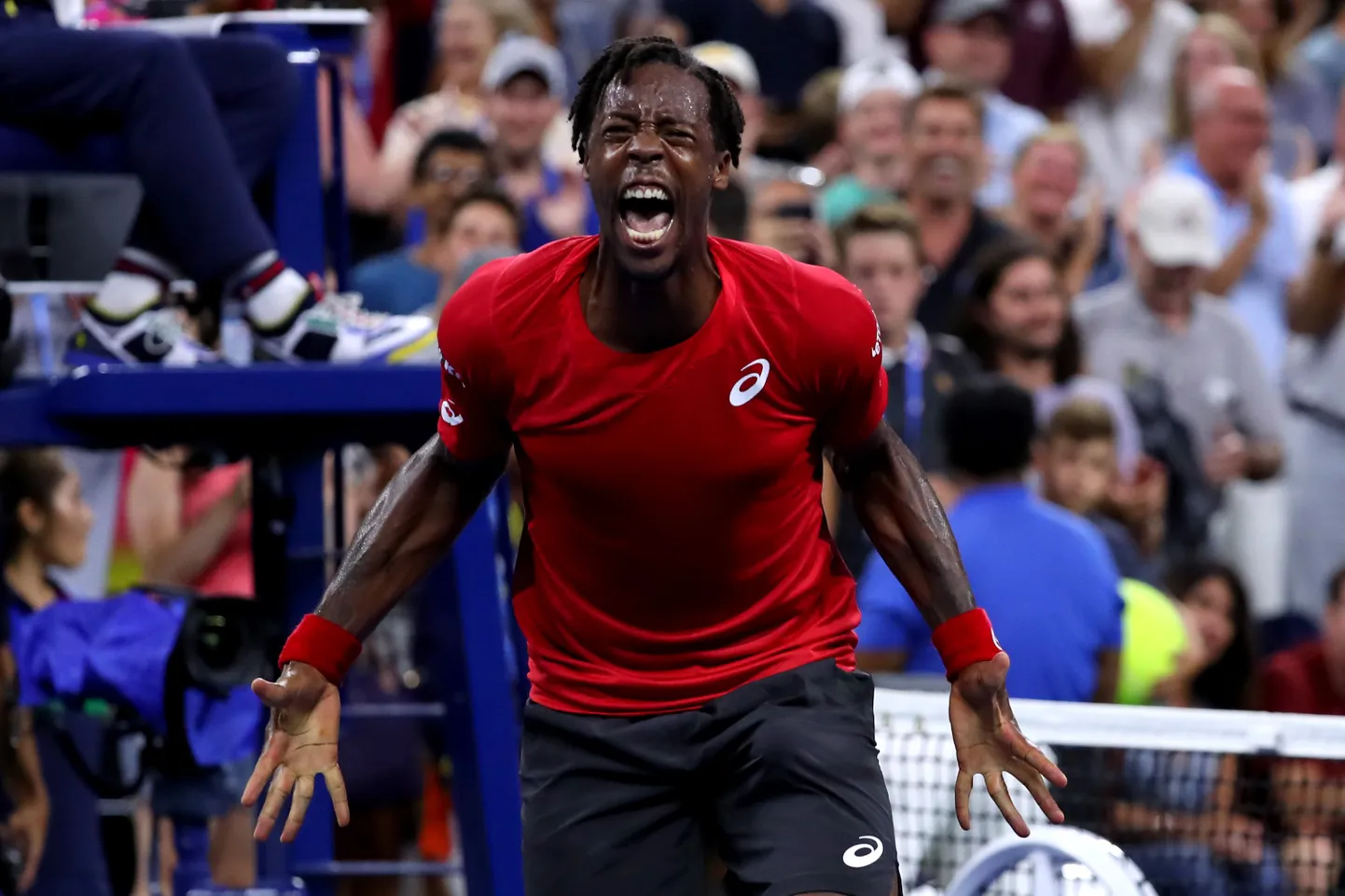 Gael Monfils (ATP 13.) alistas US Openil pingelises mängus Denis Shapovalovi ja jõudis 16 hulka