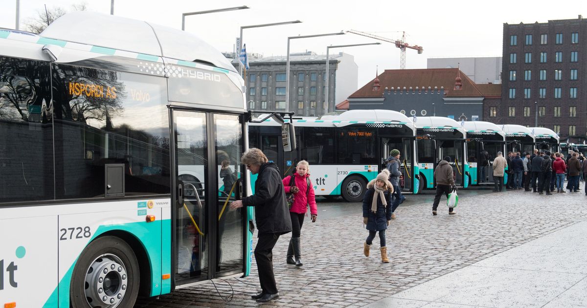 Tallinna uued bussiliinid seisavad juhipõua taga