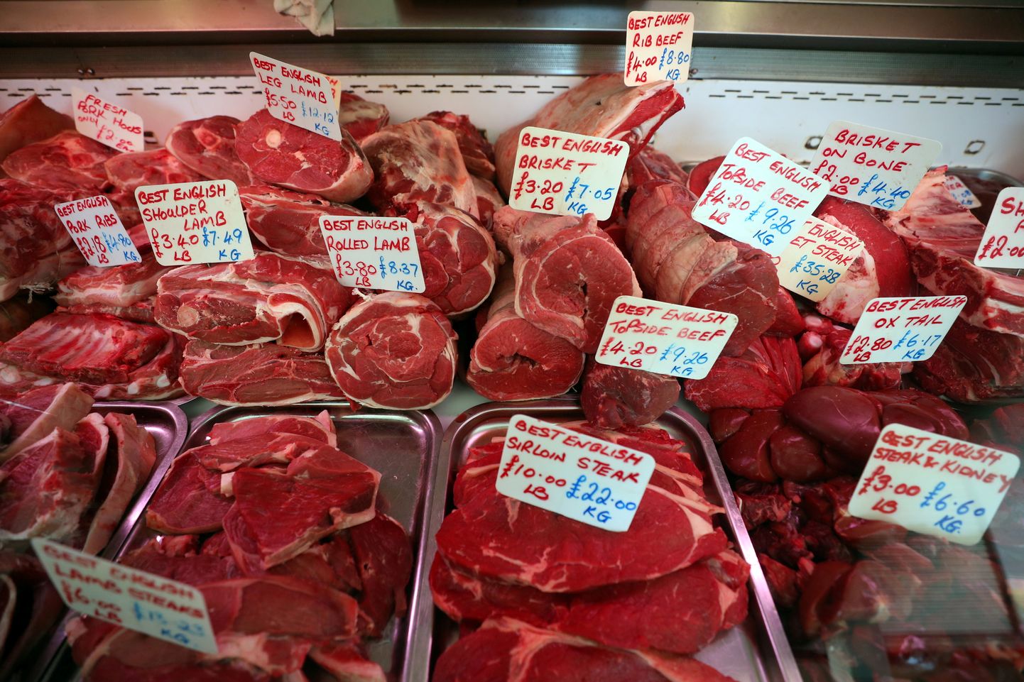 Värske liha Inglismaal asuvas lihapoes.