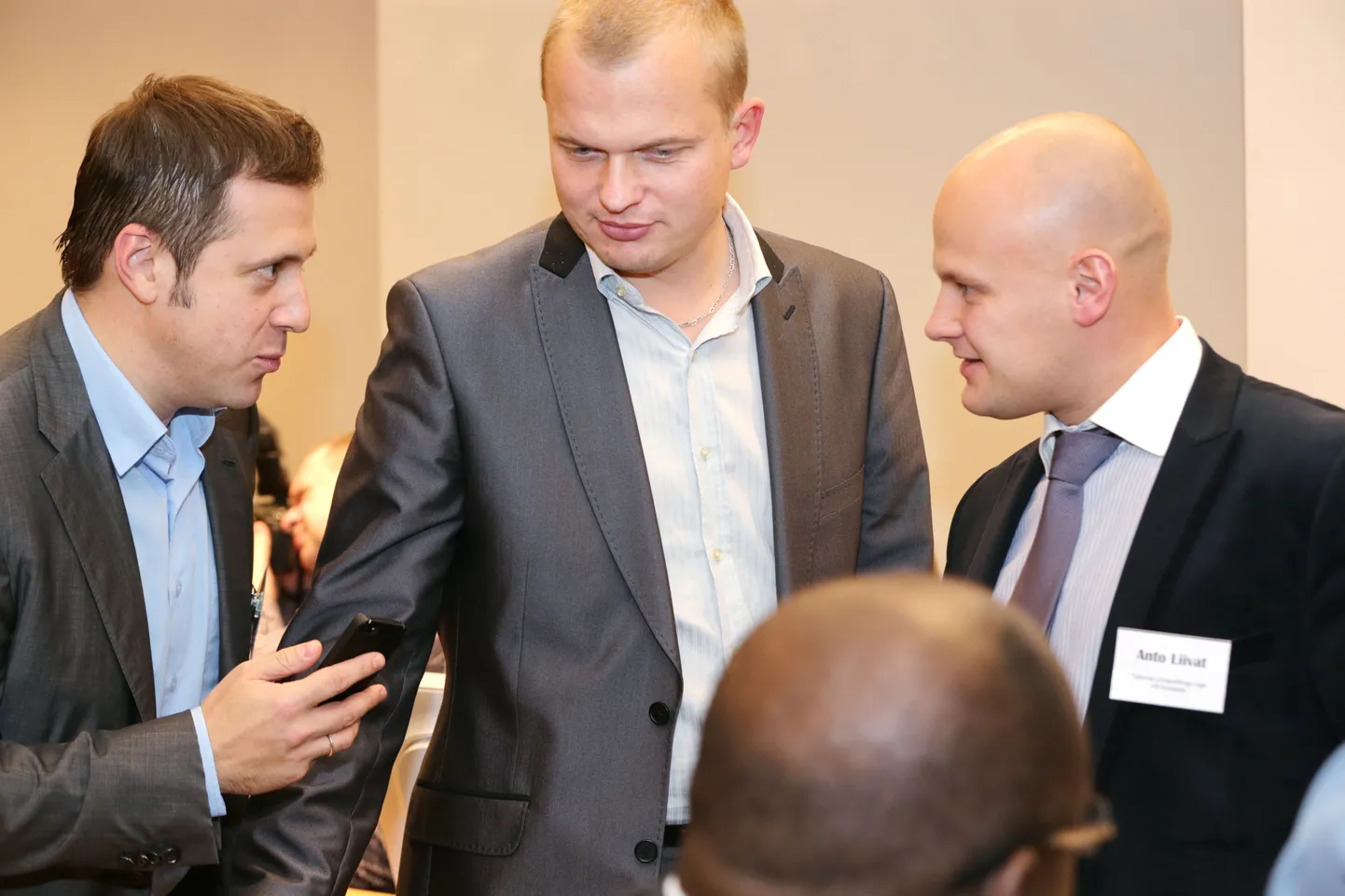 Pildil Vadim Belobrovtsev, Jaak Juske ja Anto Liivat