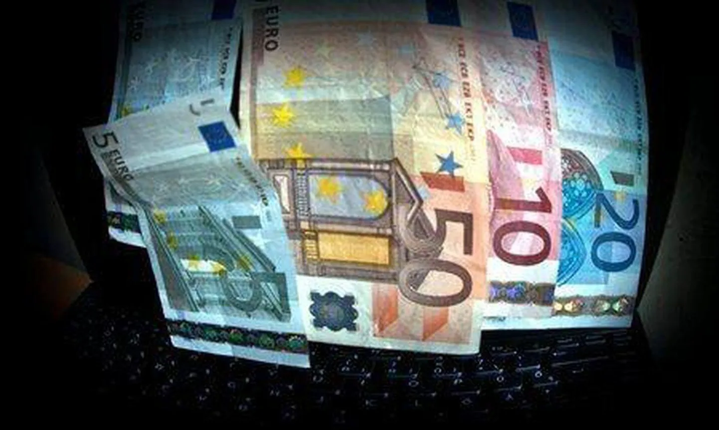 Pärnumaa naiselt peteti välja üle 6000 euro.
