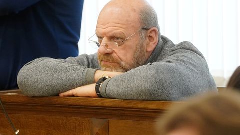 Tiesa atsaka mainīt drošības līdzekli Bunkus slepkavības lietā