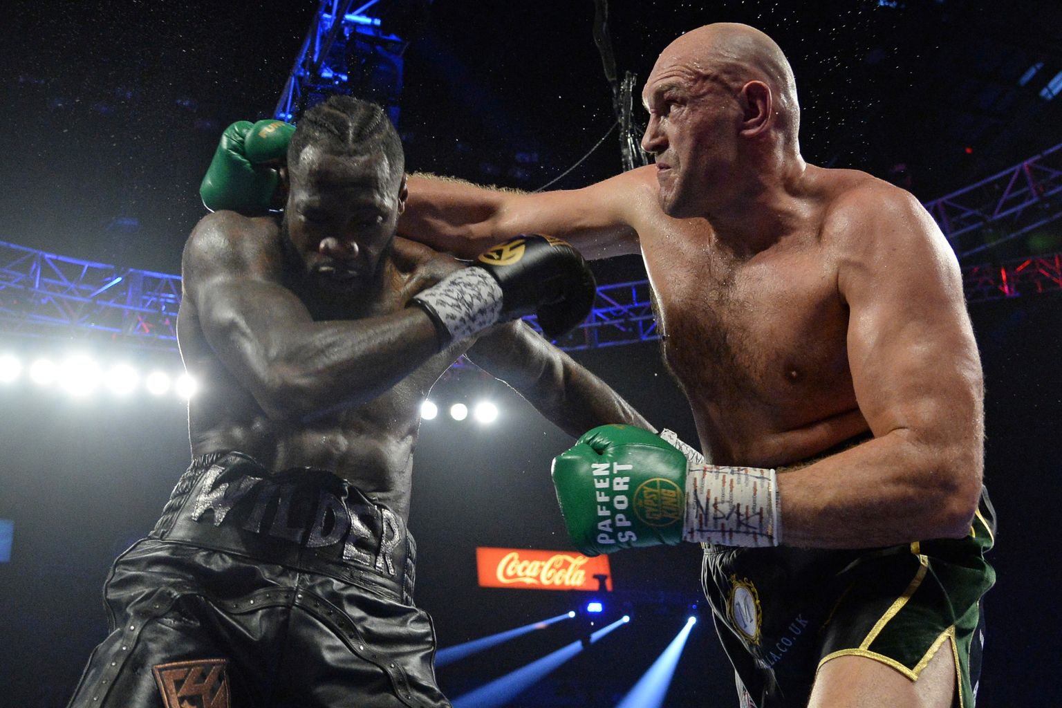 22. veebruaril alistas Tyson Fury (paremal) WBC raskekaalu tiitimatšis Deontay Wilderi.