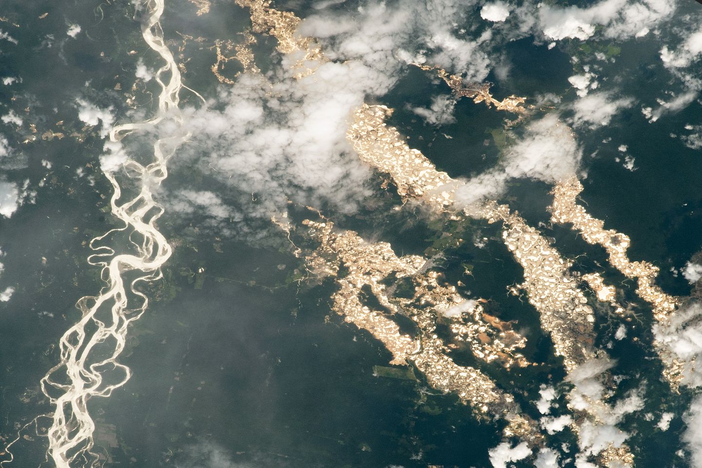 Rahvusvahelise kosmosejaama astronaut tegi pildi Peru Inambari jõest.